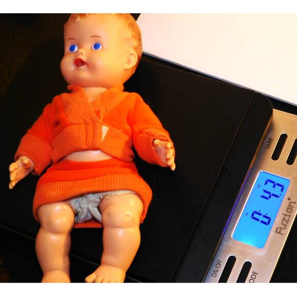 8" 1957 Vintage Ruth E. Newton Sun Rubber Co. Baby Drink & Wet Play Doll - Picture 7 of 7